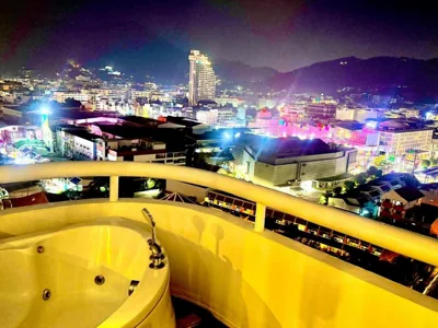 산 전망 침실 2개 아파트 — Patong Tower Holiday Rentals